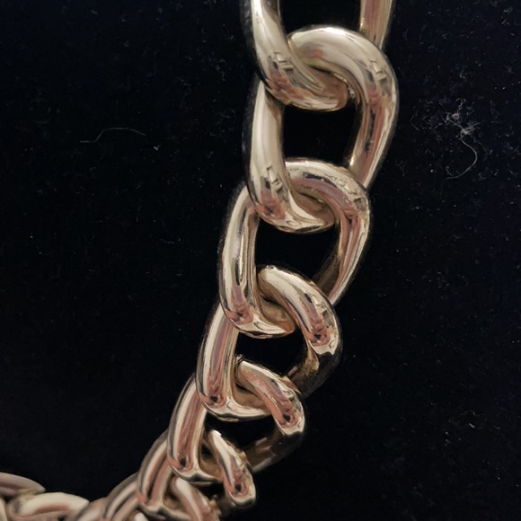 Lydell Chunky Gold Chain Necklace - Picture 2 of 7